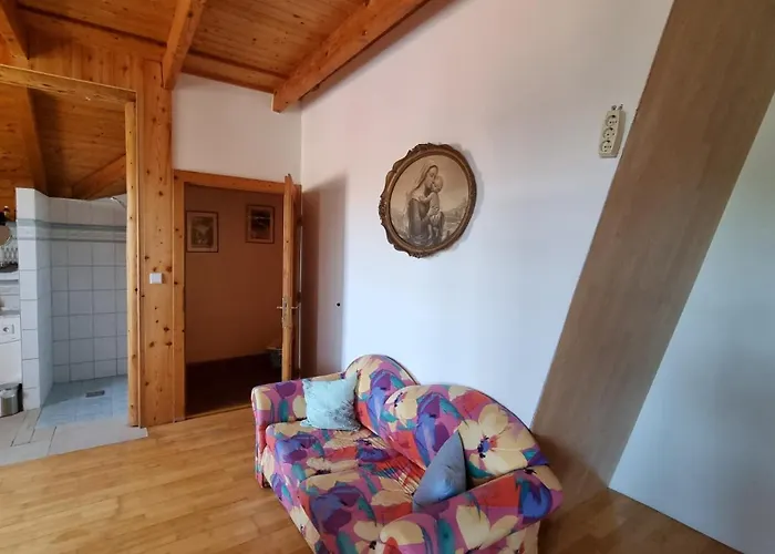 ゲストハウス Theresa 3*