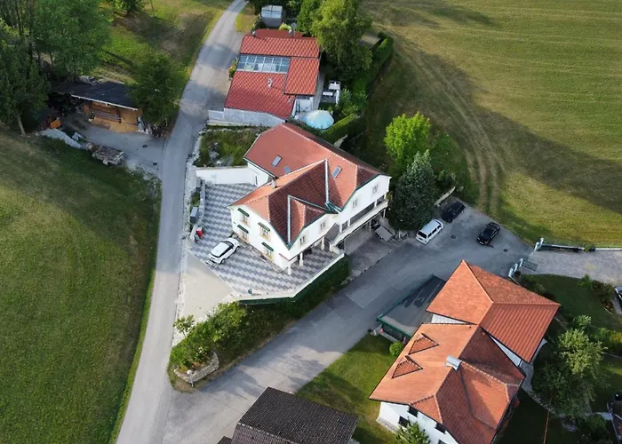 ゲストハウス Theresa